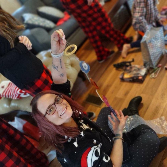 Meet your Posher, Kristen - Picture 3 of 3